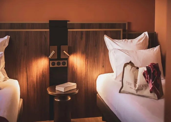 Parc Victoria Hotell *